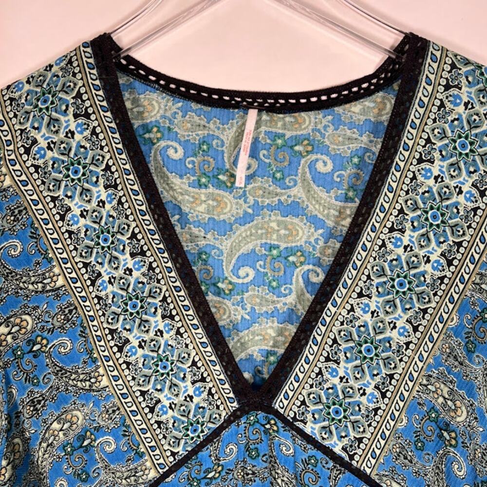 Free People Women's Luna Scarf Print Tunic Blouse S Ocean Combo Flowy Boho Top - Picture 4 of 9